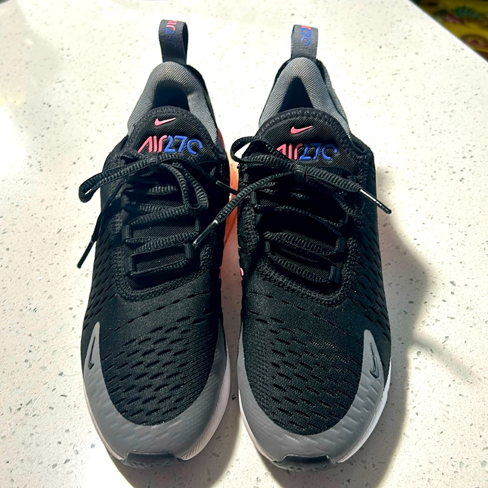 Nike Air Max 270 youth Shoes size 5.5 black/pink lace up
